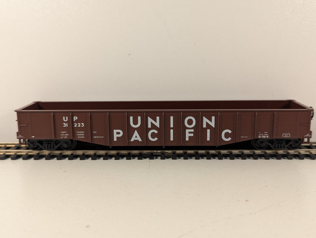 Athearn HO Scale Gondola Union Pacific 31223 Union Pacific brown