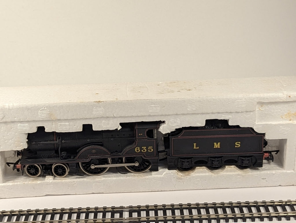 Mainline OO Gauge Class 2P 4-4-0 Steam Locomotive 635 LMS Lined Black 37-058