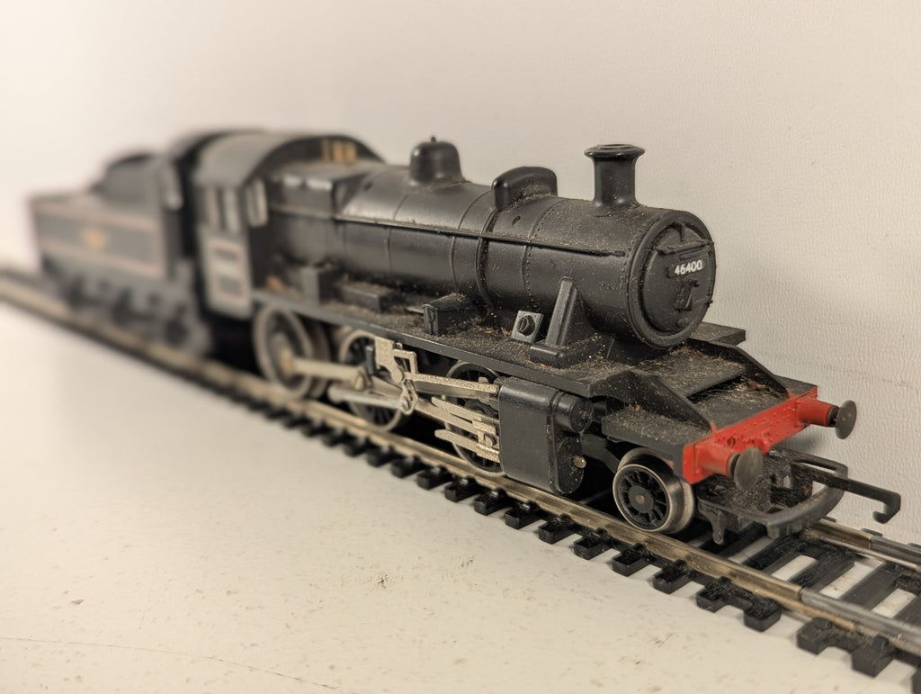 Tri-ang Hornby OO Gauge Ivatt Class 2MT 2-6-0 Steam Locomotive 46400 BR Black