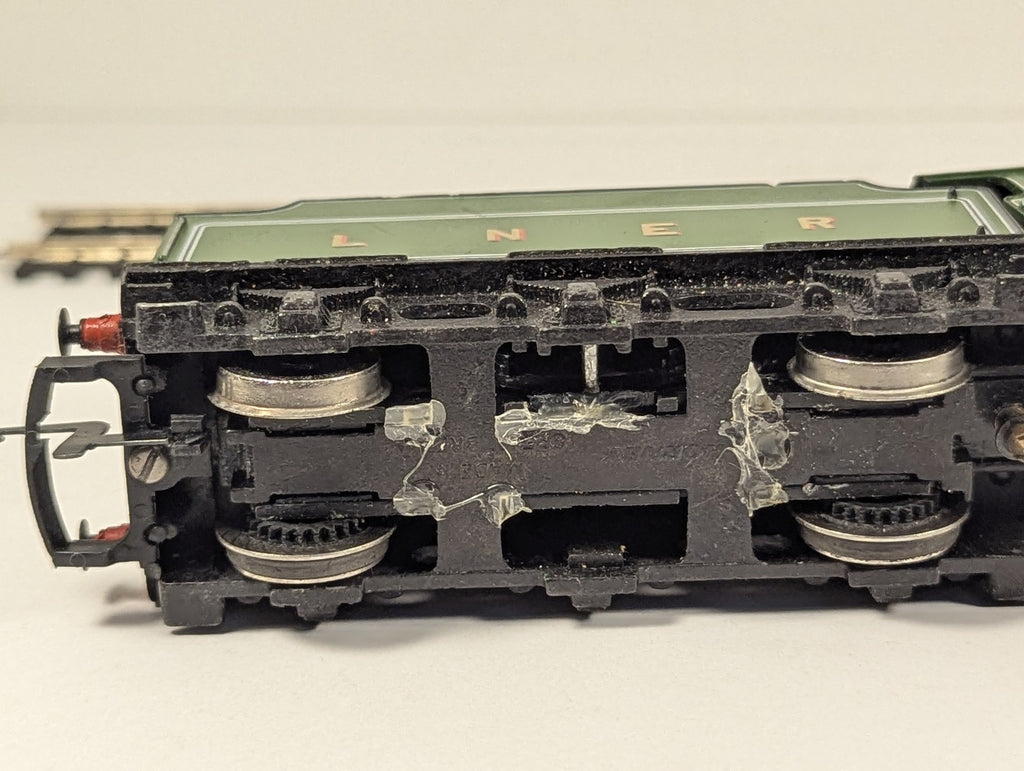 Hornby OO Gauge Class D49 'Cheshire' Steam Locomotive 2753 LNER Apple Green R378