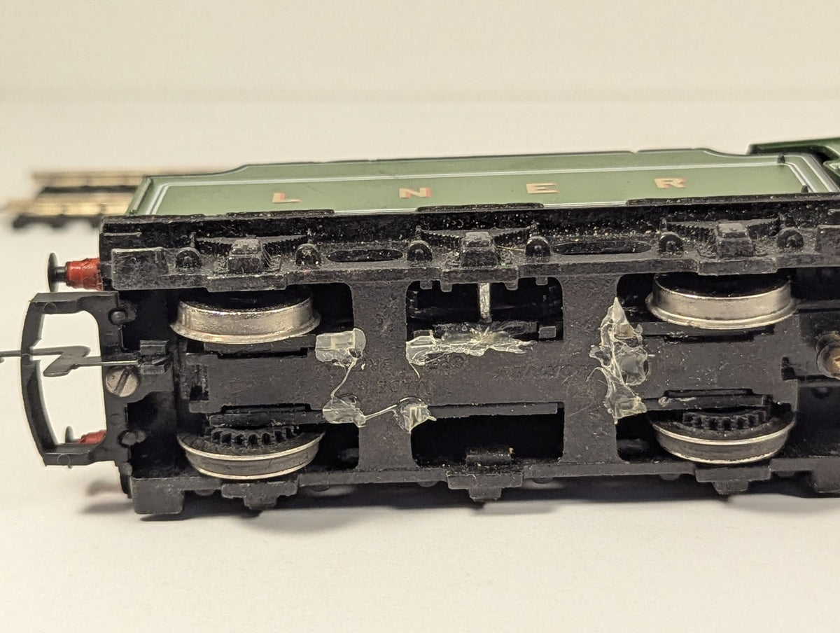 Hornby OO Gauge Class D49 'Cheshire' Steam Locomotive 2753 LNER Apple Green R378