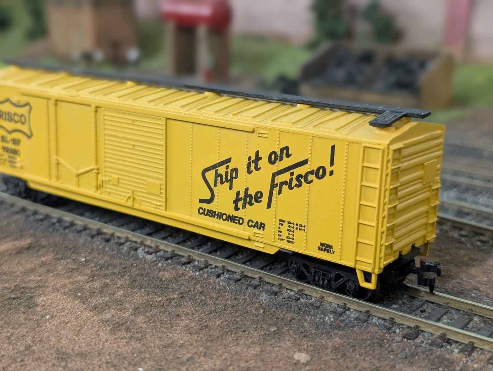 Athearn "Frisco" 50' Box train Car