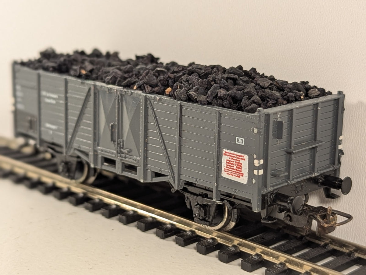 Piko HO Gauge VEB Synthesewerk Schwarzheide Werkwagen 3 Wagon