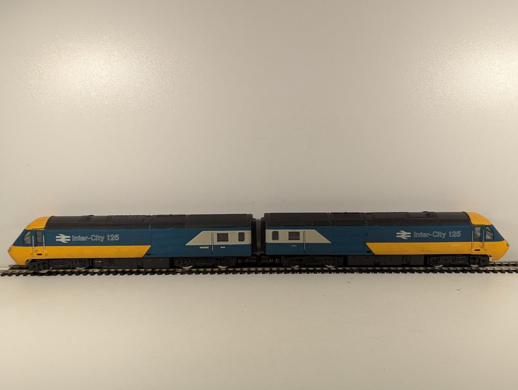 Hornby OO Gauge Class 43 HST Inter-City 125 Power and Dummy Car