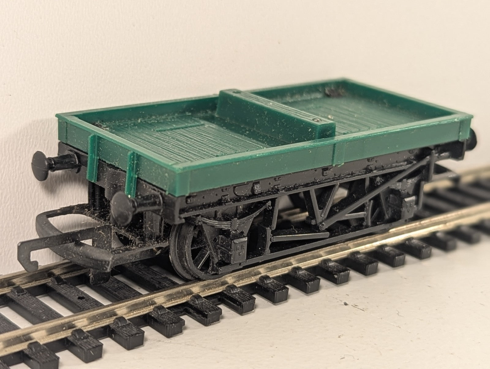 Hornby Tri-ang OO Gauge R676 Bolster Wagon B913011