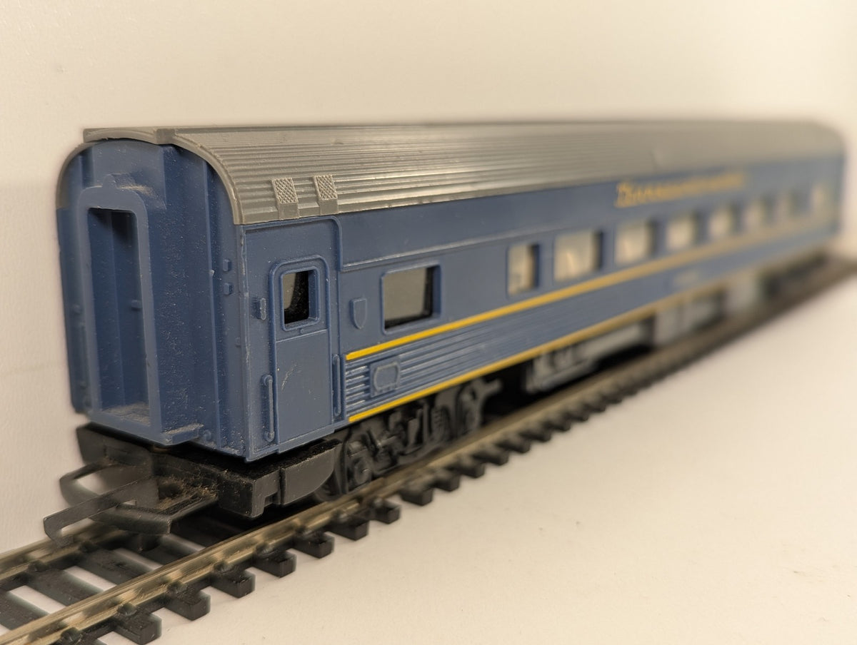 Tri-ang OO Gauge Transcontinental Passenger Coach 70831 Transcontinental Blue