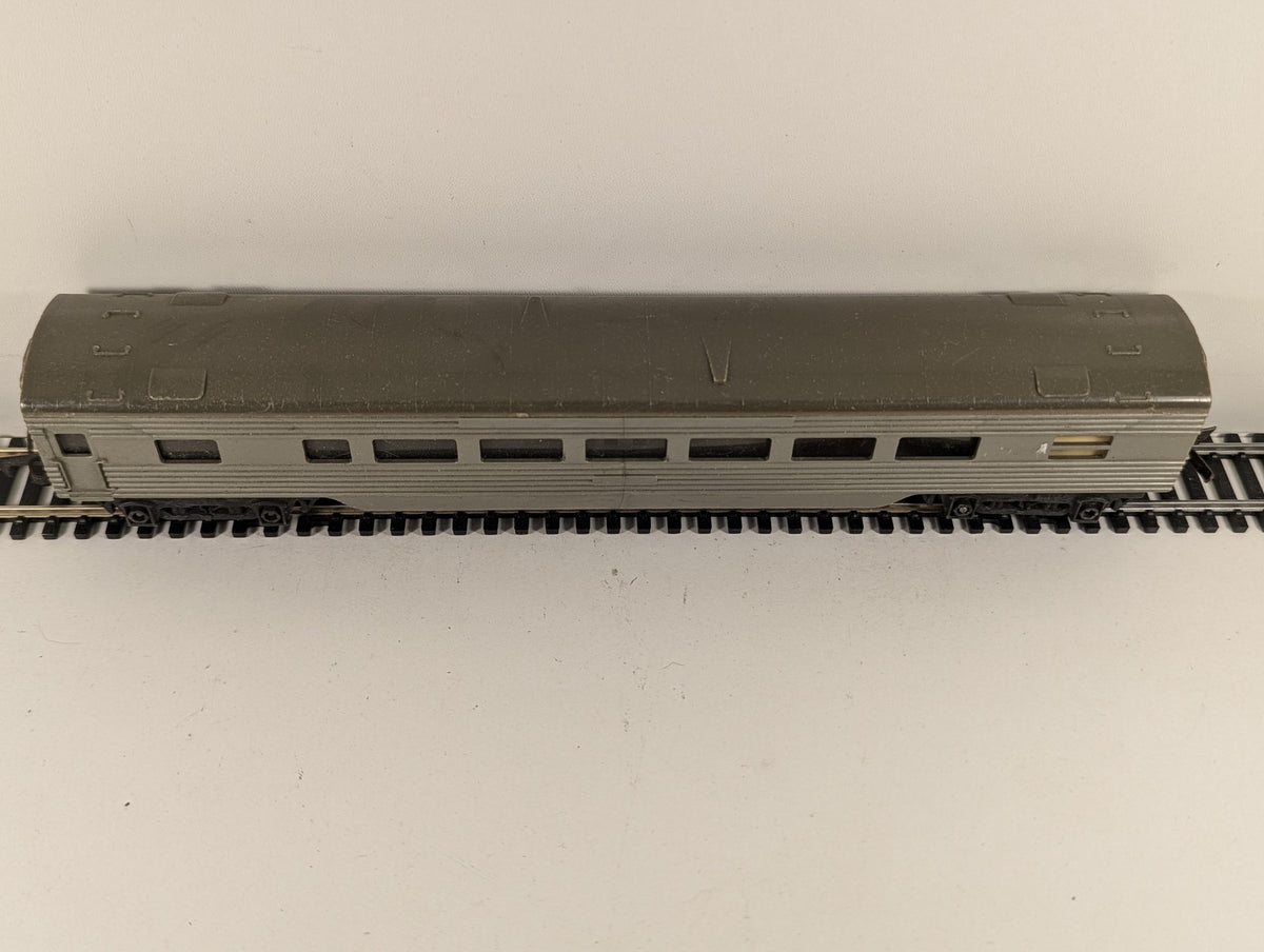 Tri-ang OO Gauge Transcontinental Passenger Coach Silver R.24