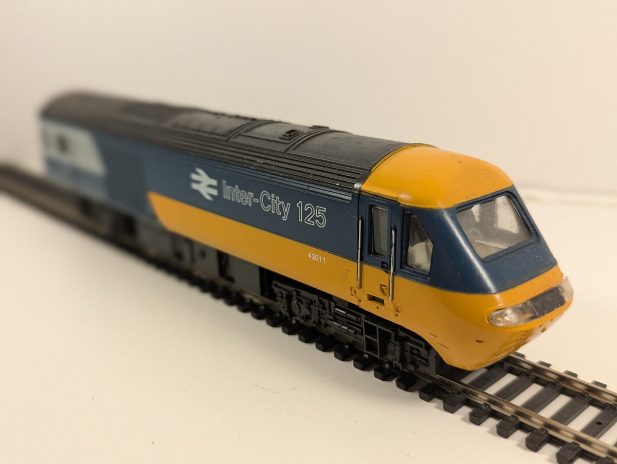 Hornby R332 OO Gauge Class 43 Dummy Car 43011 – InterCity Livery