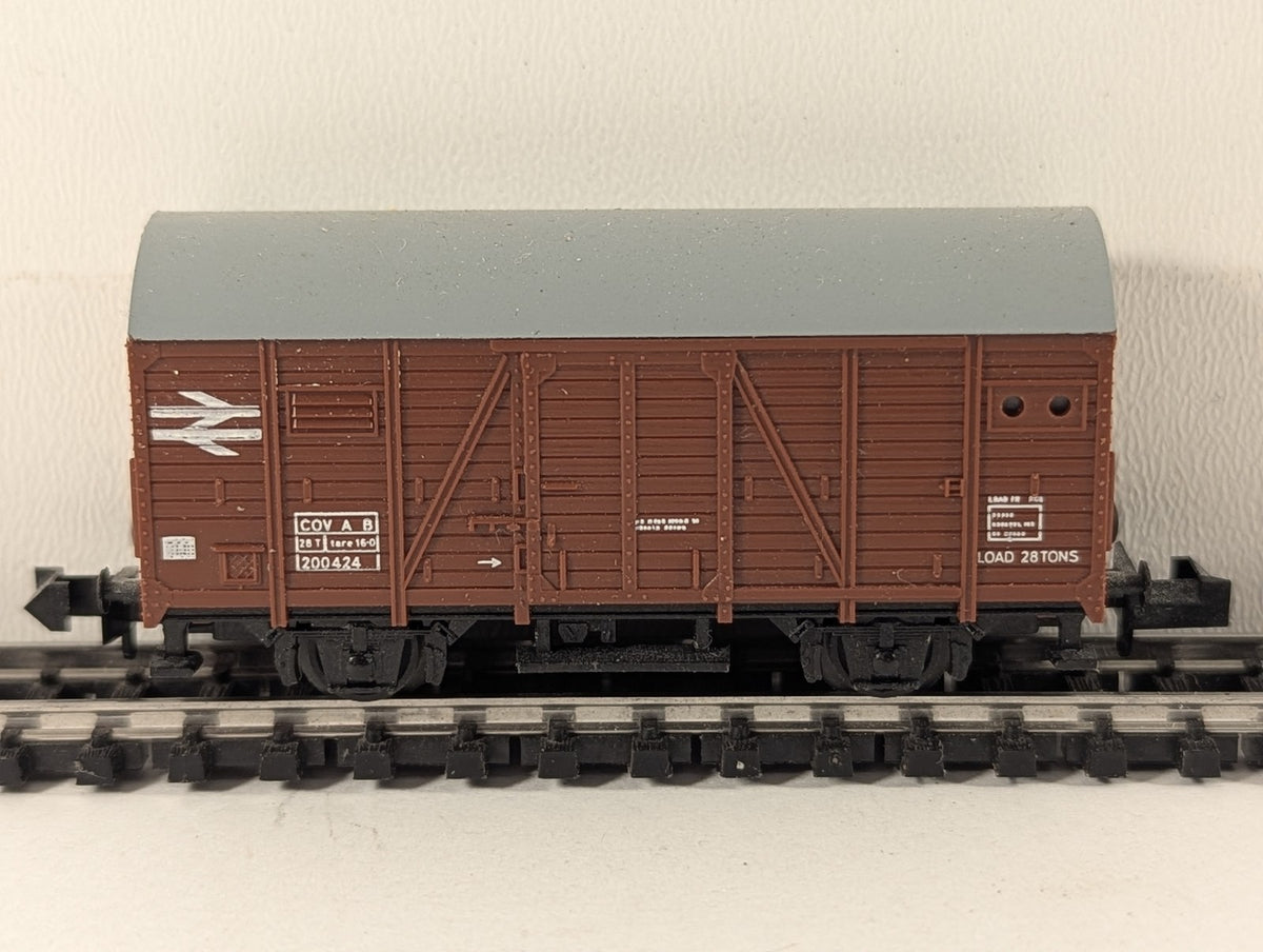 Minitrix N Gauge BR Cov AB Covered Goods Van 200424 BR Bauxite