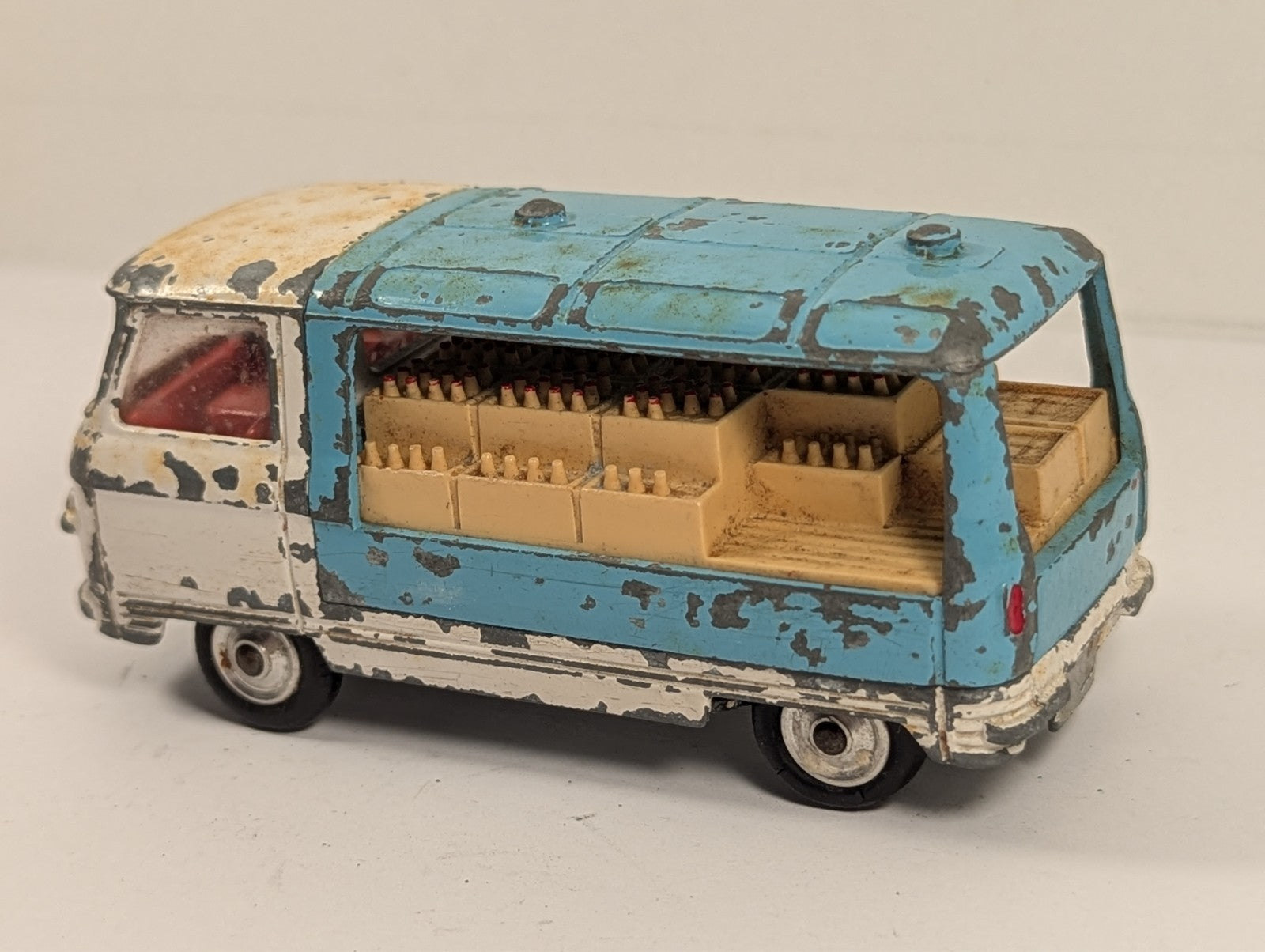 Corgi Toys 466 Commer Milk Float Van 1:43 Scale - Chipped Paint