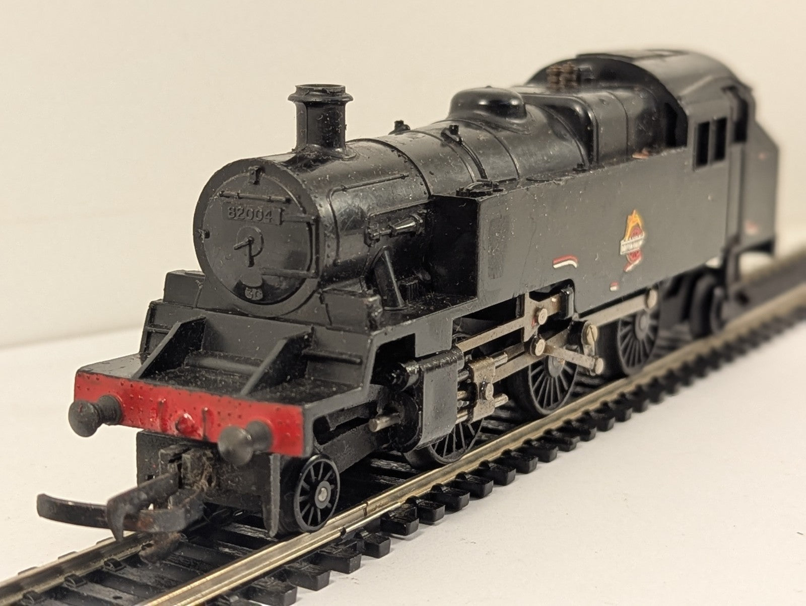 Tri-ang R59 BR Class 3MT 2-6-2T Tank Locomotive No.82004  - Needs Attention