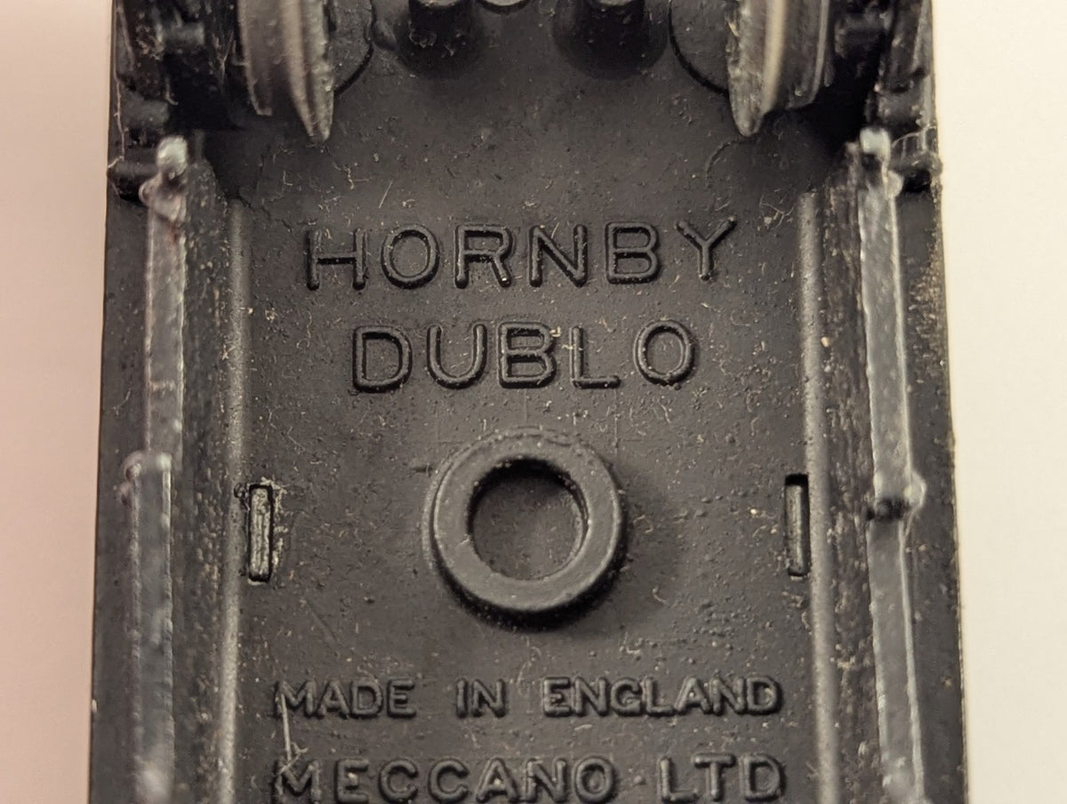 Hornby Dublo OO Gauge Power Petrol Tank Wagon Goods Wagon Power Petrol Green D1