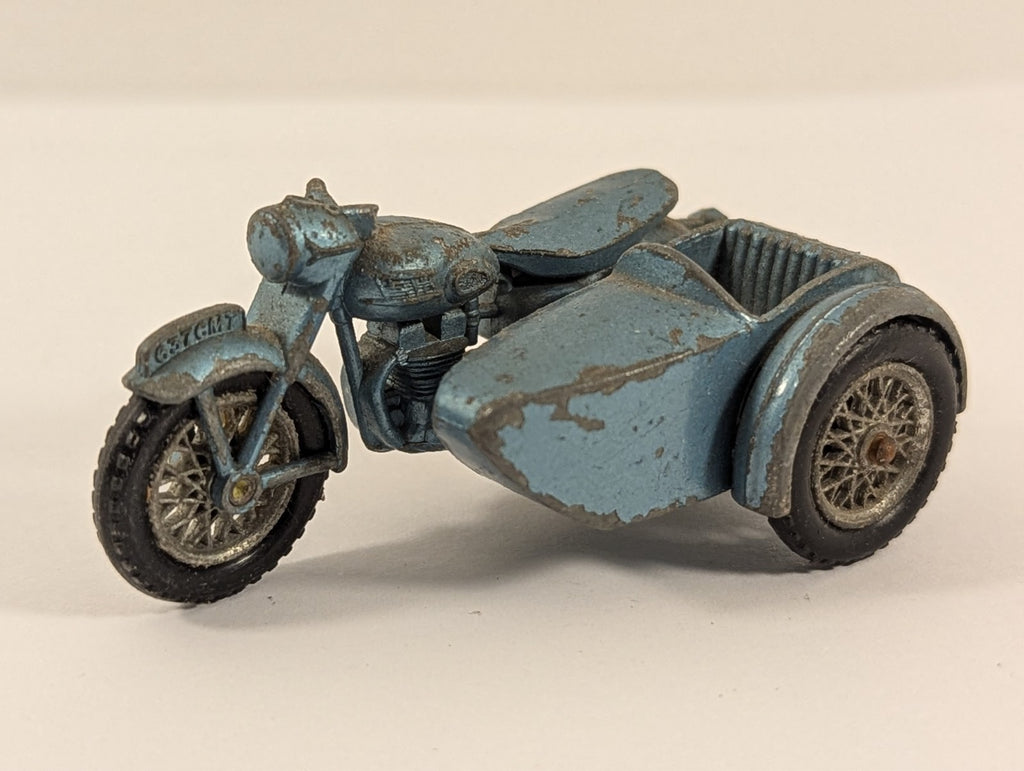 Matchbox Lesney No.4 Triumph T110 Motorcycle & Sidecar 1:64 - Chipped Paint
