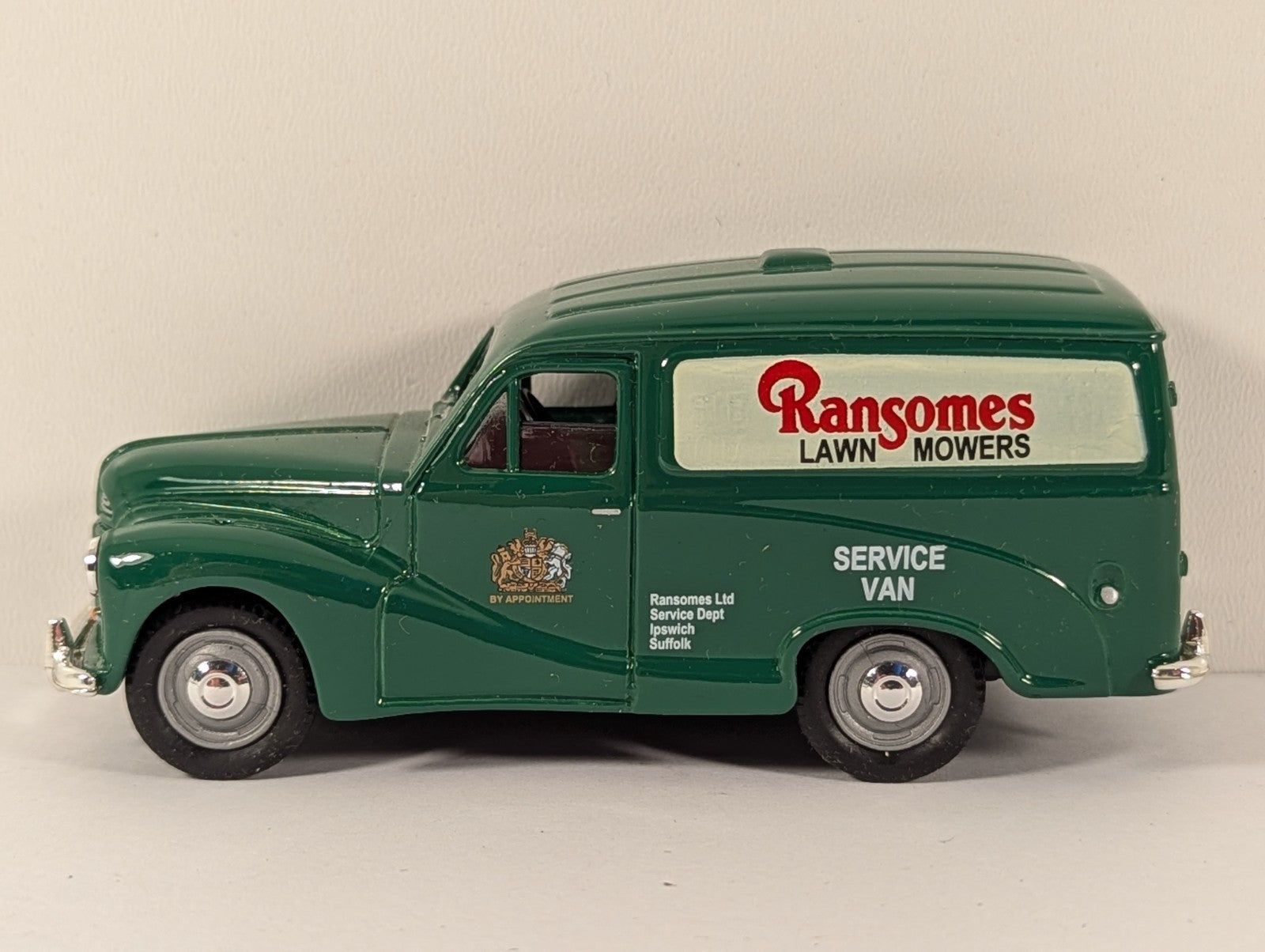 Corgi Vanguards VA3000 Austin A40 Van – Ransome’s Lawnmowers