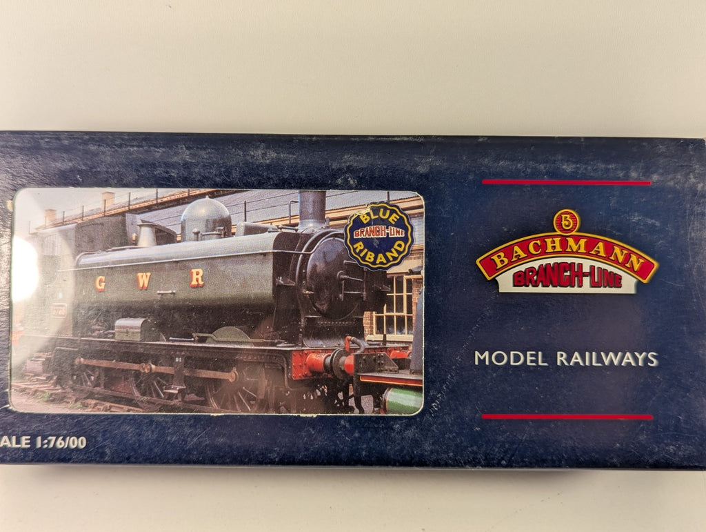 Bachmann 32-204 OO Gauge GWR 8750 Class Pannier Tank – Renumbered in GWR Green