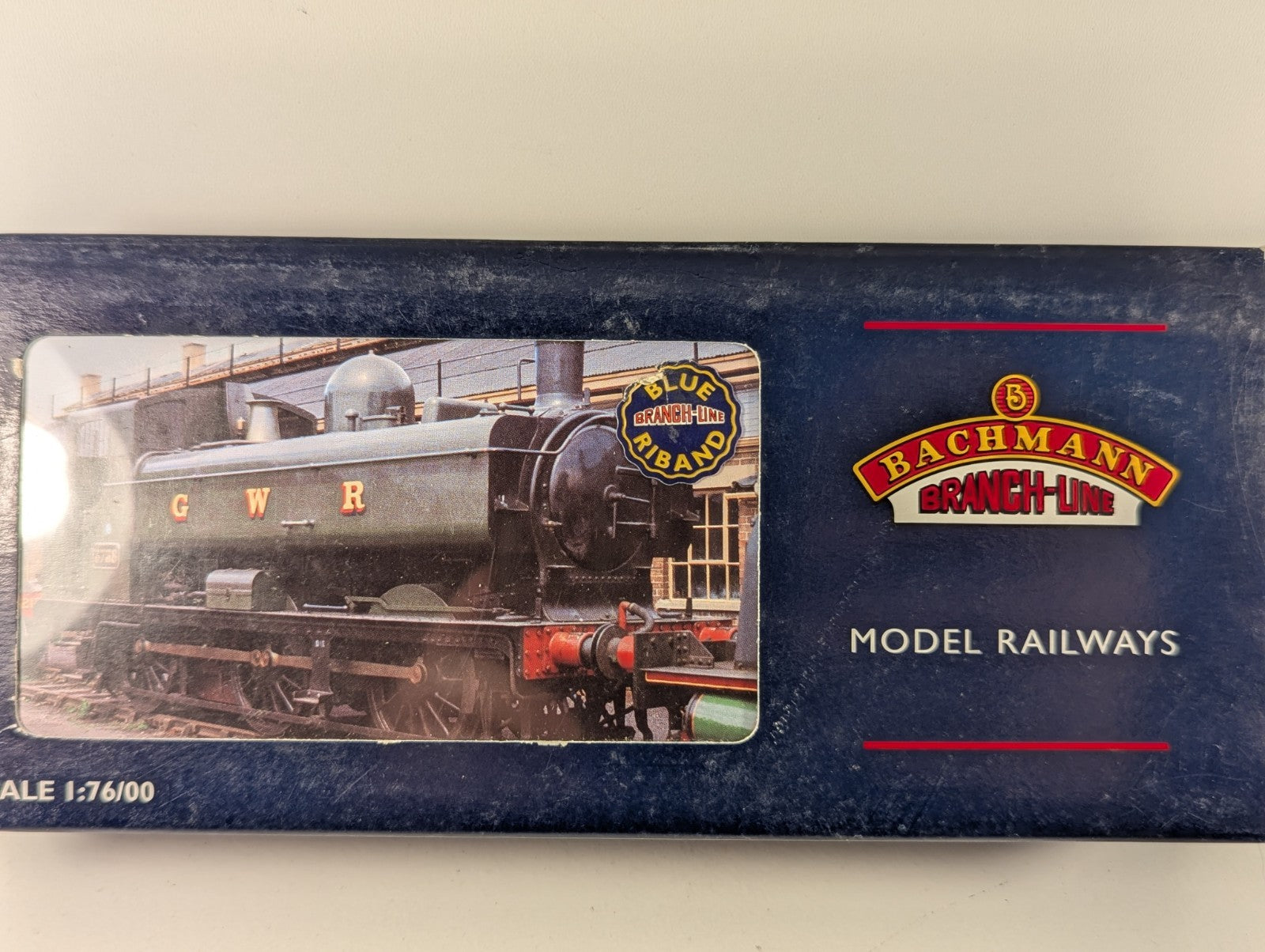Bachmann 32-204 OO Gauge GWR 8750 Class Pannier Tank – Renumbered in GWR Green