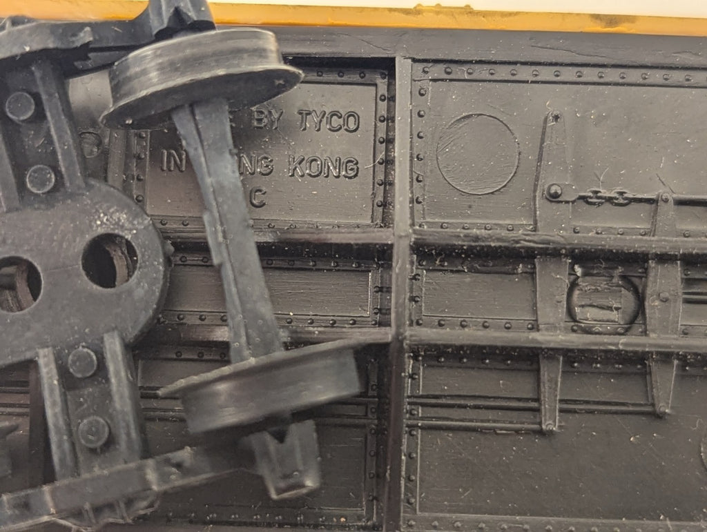 Tyco HO Scale KC & Durango Cattle Stock Car #40394 – Weathered