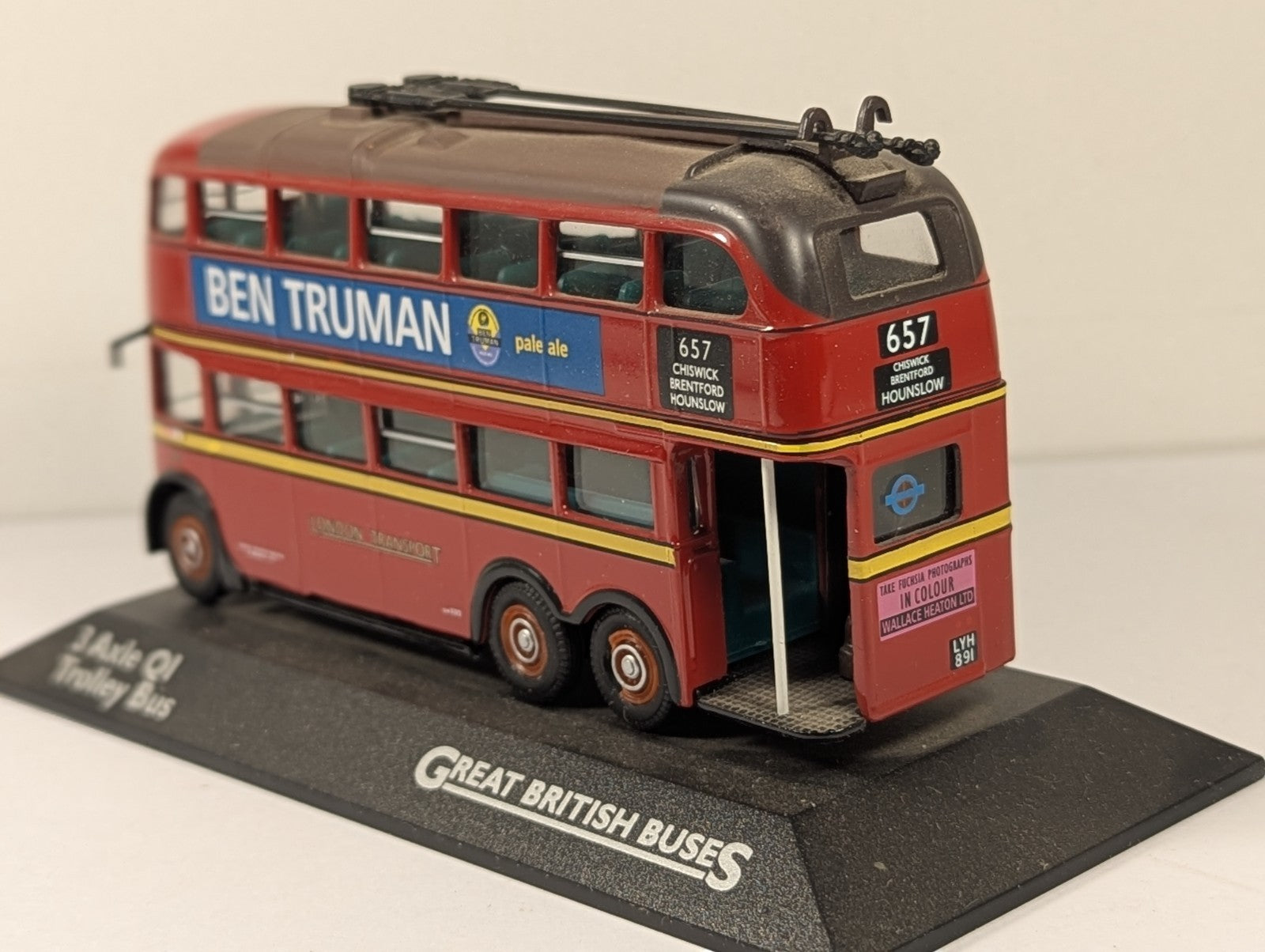 Atlas Editions 1:76 3 Axle Q1 Trolley Bus Die-cast Trolleybus 1891