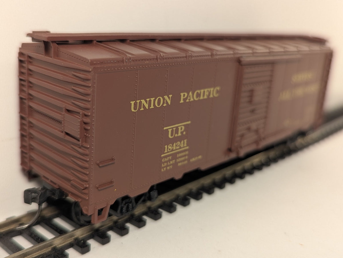 Athearn HO Scale 40ft Boxcar Goods Wagon 184241 Union Pacific