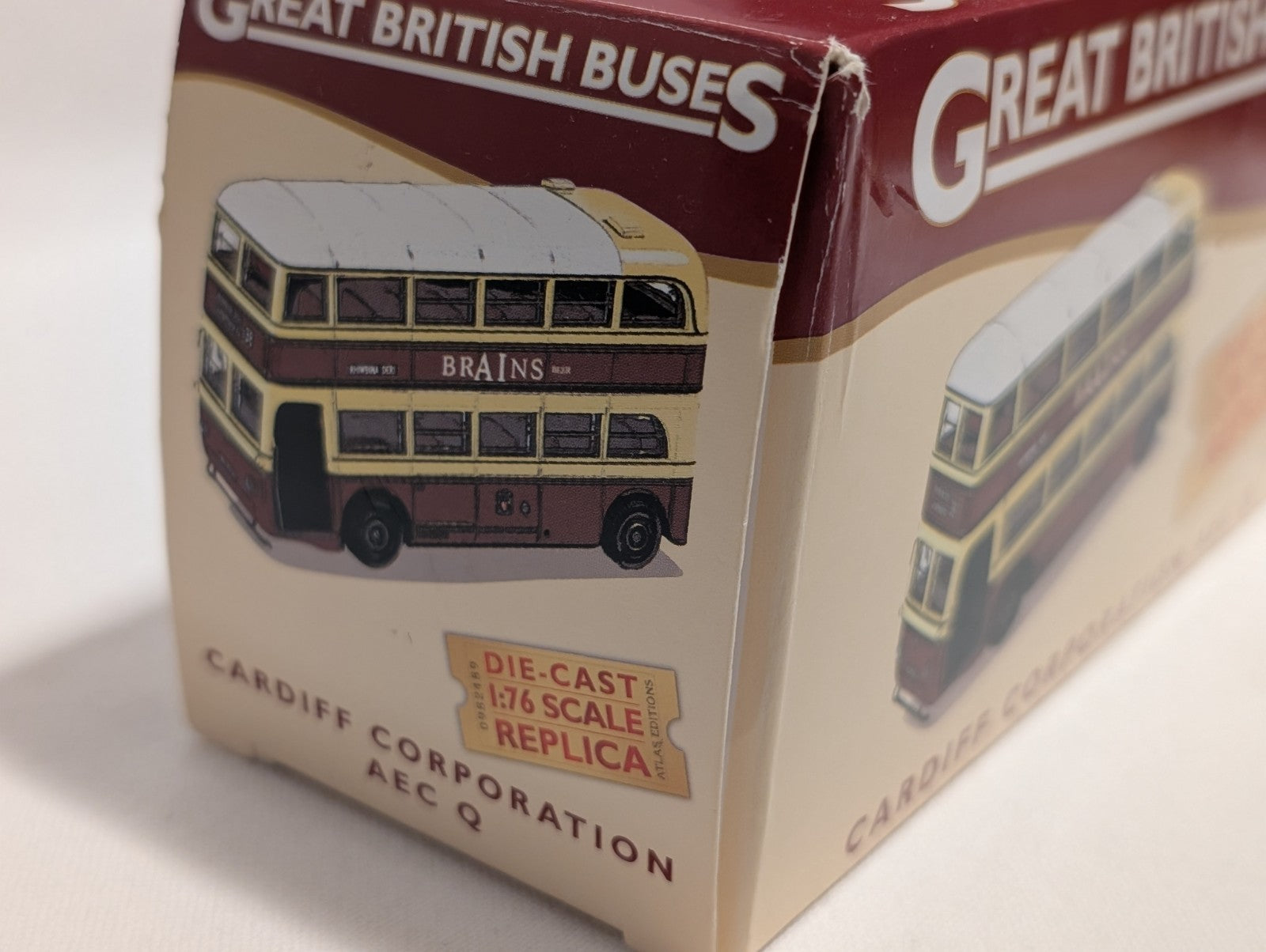Atlas Editions AEC Q Double-Decker Bus – Cardiff Corporation Transport