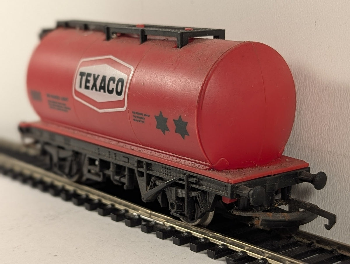 Hornby OO Gauge Texaco Tank Wagon 500 Texaco Red