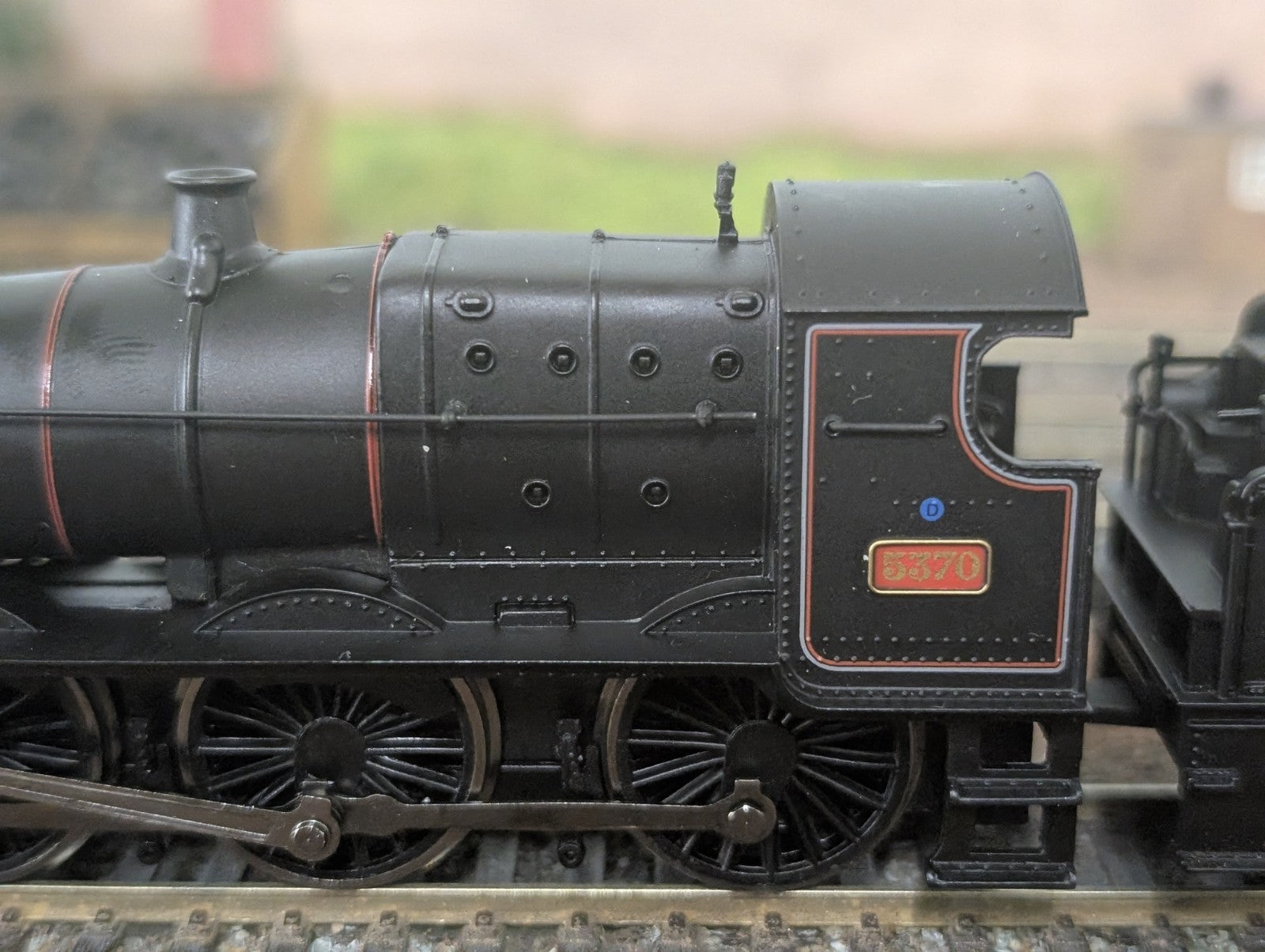 Bachmann OO Gauge 31-828 BR 43XX Mogul 5370 Lined Black Early Crest Boxed