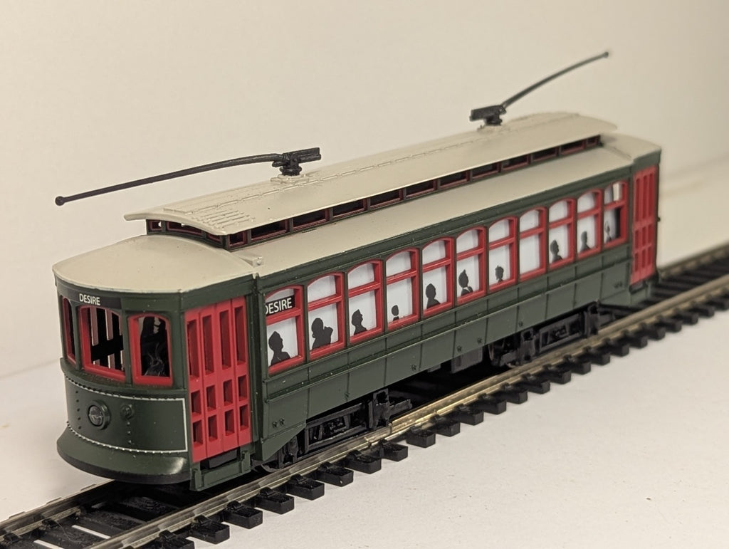 Bachmann K120105 OO Gauge New Orleans “Desire” Brill Trolley with Lights