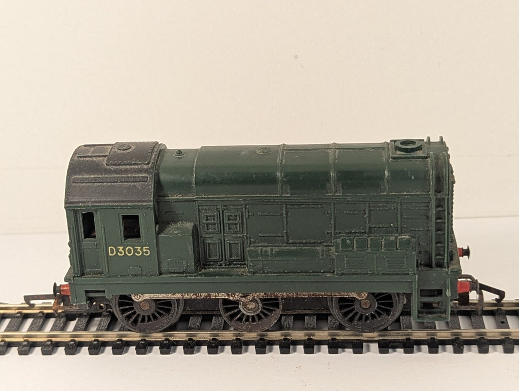 Tri-ang R152 OO Gauge Class 08 Diesel Shunter D3035 BR Green - Spares
