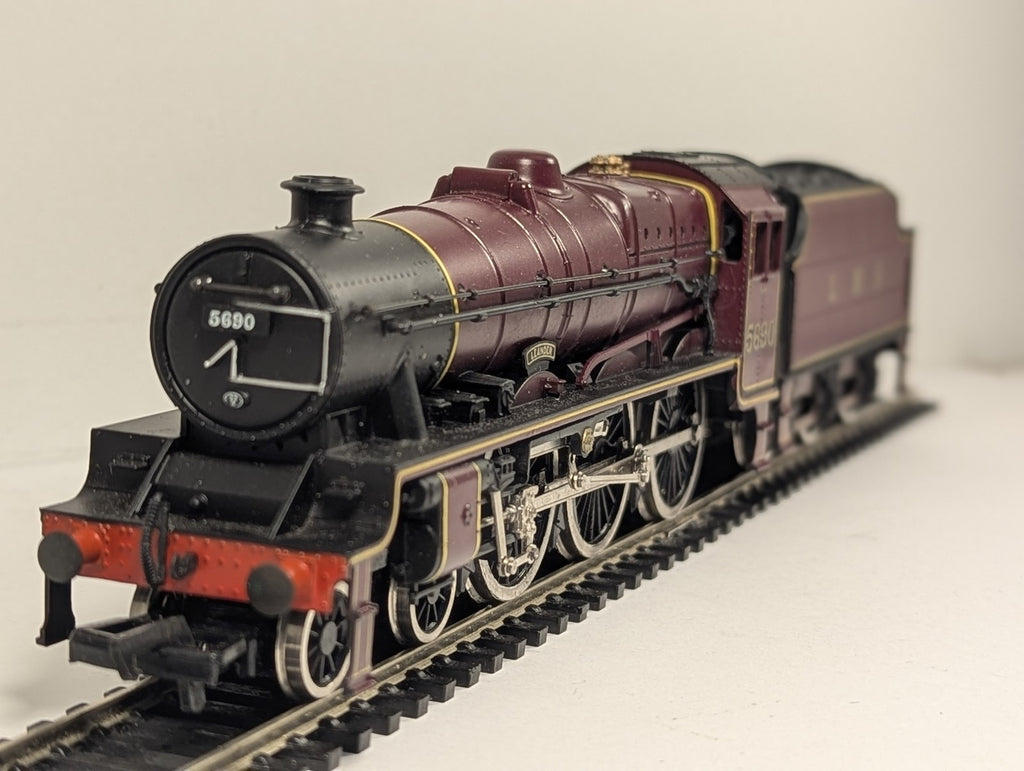Mainline OO Gauge Jubilee Class 5XP 'Leander' Steam Locomotive 5690 LMS Crimson