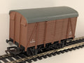 Mainline 37449 – 12T Double Vent Box Van S47002 (Brown, OO Gauge)