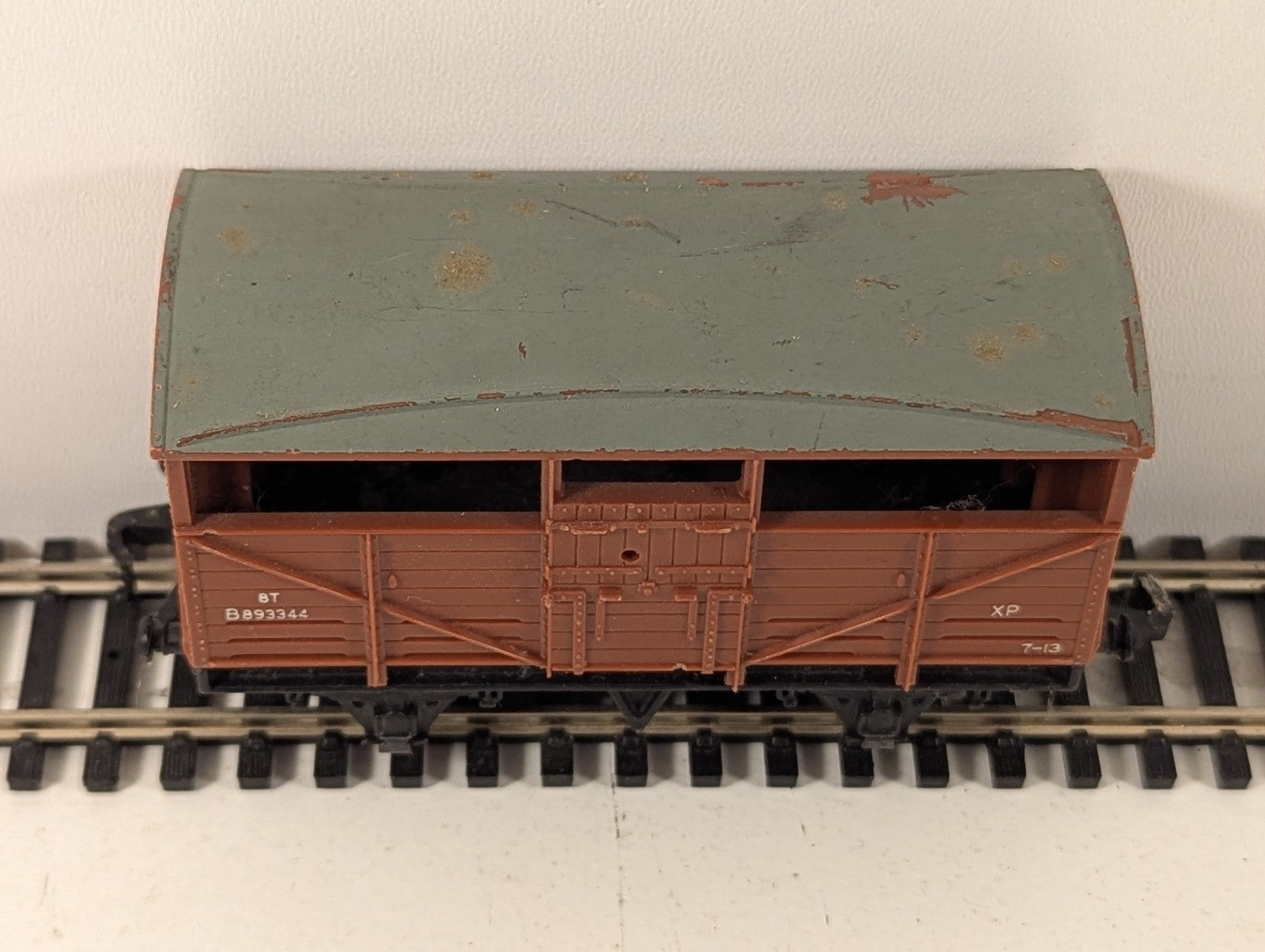 Hornby Dublo OO Gauge 8T Cattle Wagon SD6 B893344