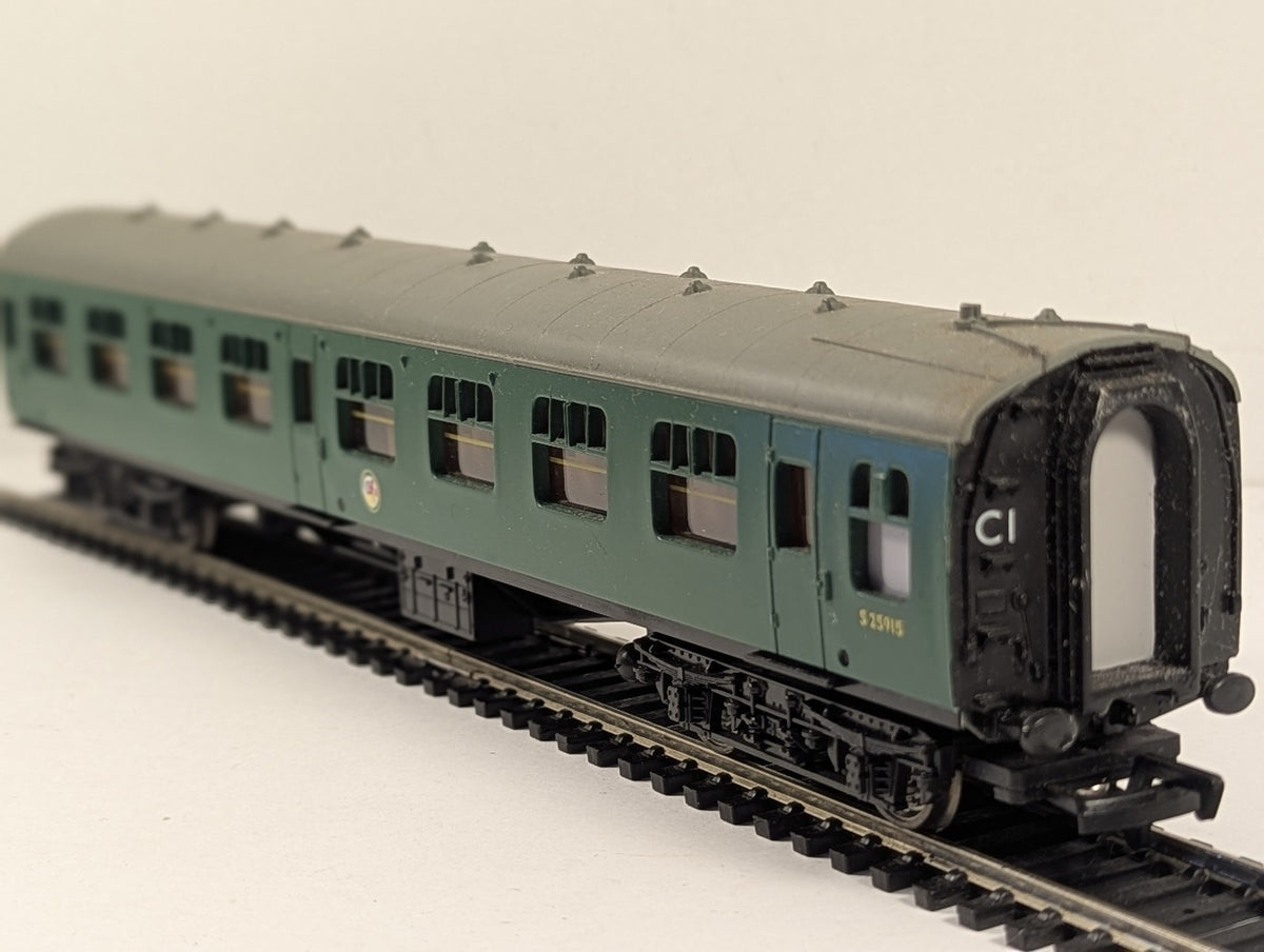 Mainline Railways OO Gauge Mark 1 SK Second Corridor Passenger Coach S25915