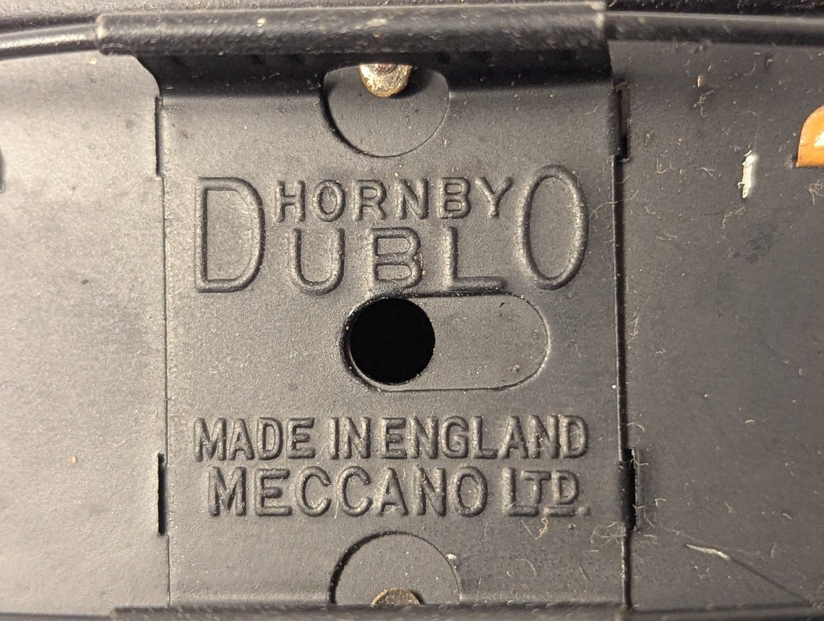Hornby Dublo OO Gauge BR Corridor Brake Third Coach Passenger Coach M26133