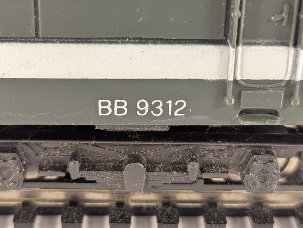 Lima HO Gauge SNCF Class BB 9300 Electric Locomotive BB 9312 SNCF Green