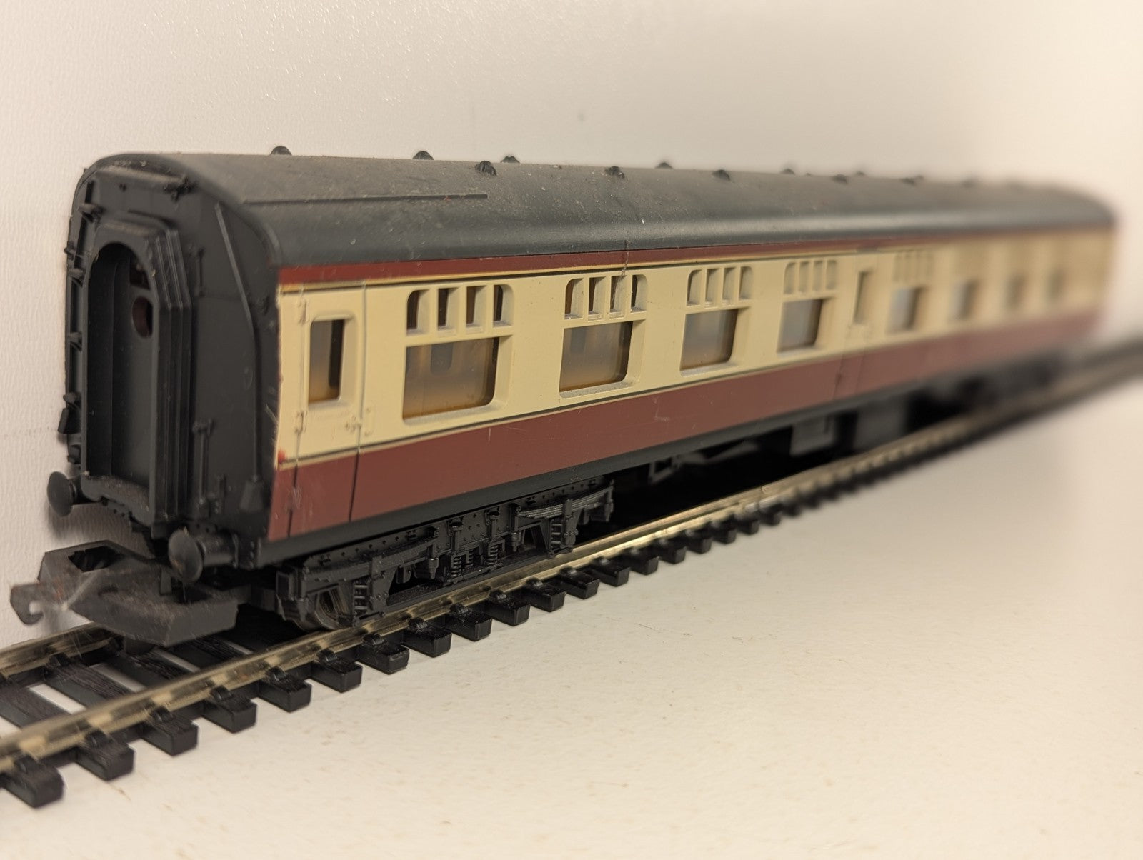 Lima OO Gauge BR Mk1 Corridor Second SK Passenger Coach M24437