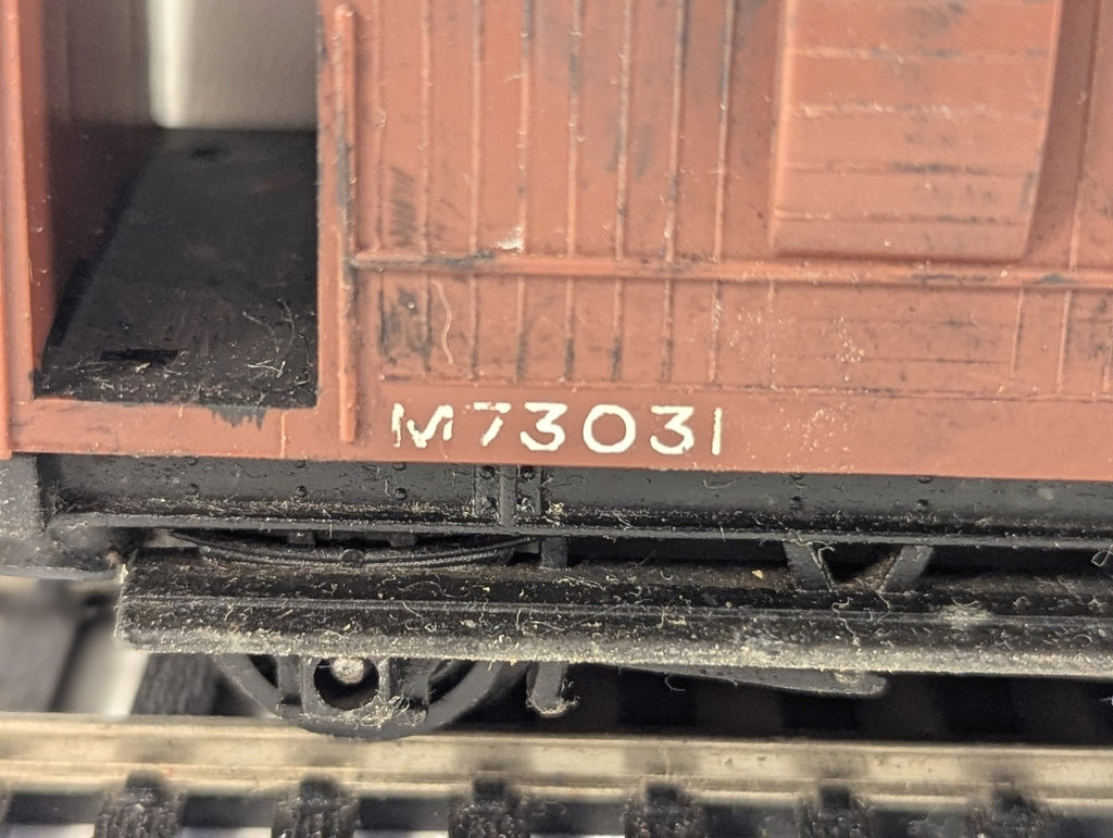 Tri-ang OO Gauge 20 Ton Brake Van M73031 BR Bauxite R16