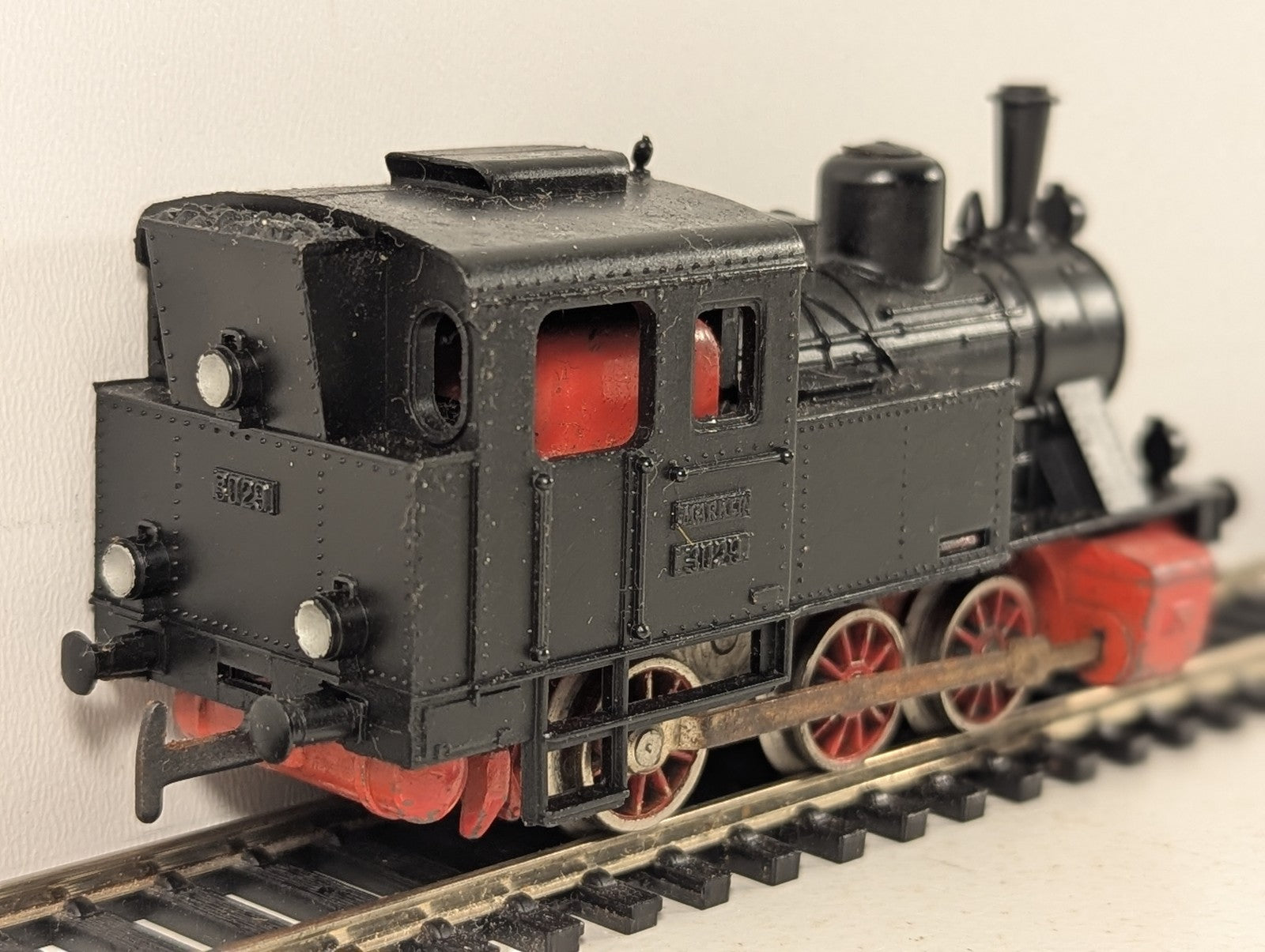 Märklin HO Gauge Class 89 0-6-0 Tank Locomotive Steam Locomotive 3029 DB Black