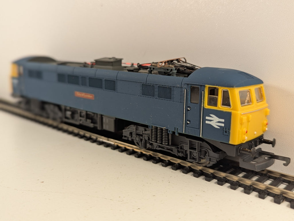 Lima 205125 MWG Class 87 87005 “City of London”