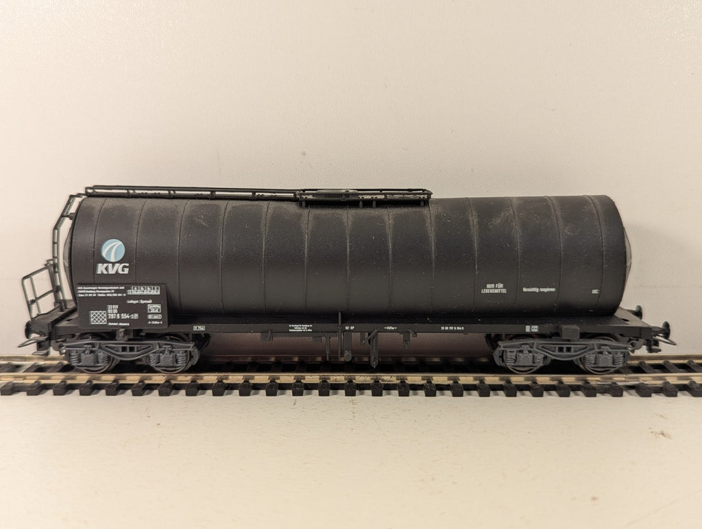 Jouef HO Gauge Citerne KVG Tank Wagon 33 80 797 8 554-3 KVG Black 6