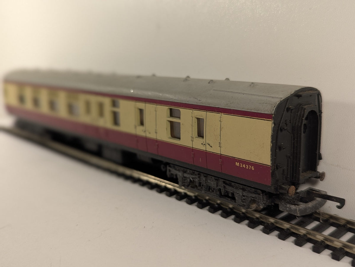 Lima OO Gauge BR Mk1 Brake Second Corridor BSK Passenger Coach M34376