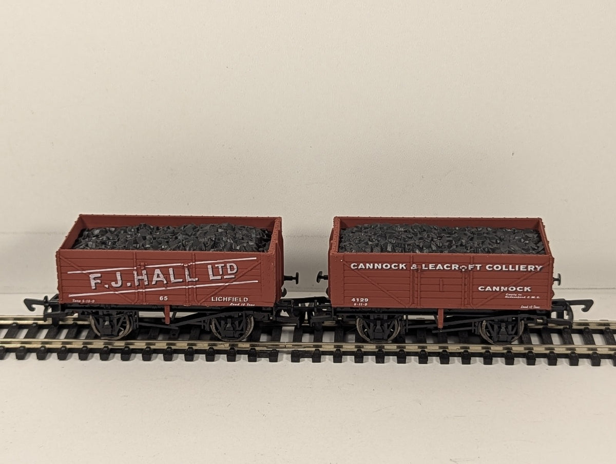 Dapol OO Gauge 7 Plank Coal Wagon Twin Pack Wagons 65 & 4129