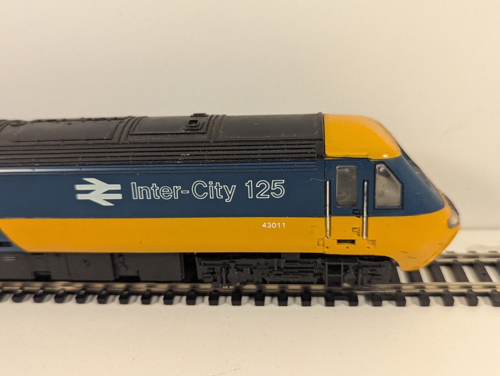 Hornby R332 OO Gauge Class 43 Dummy Car 43011 – InterCity Livery