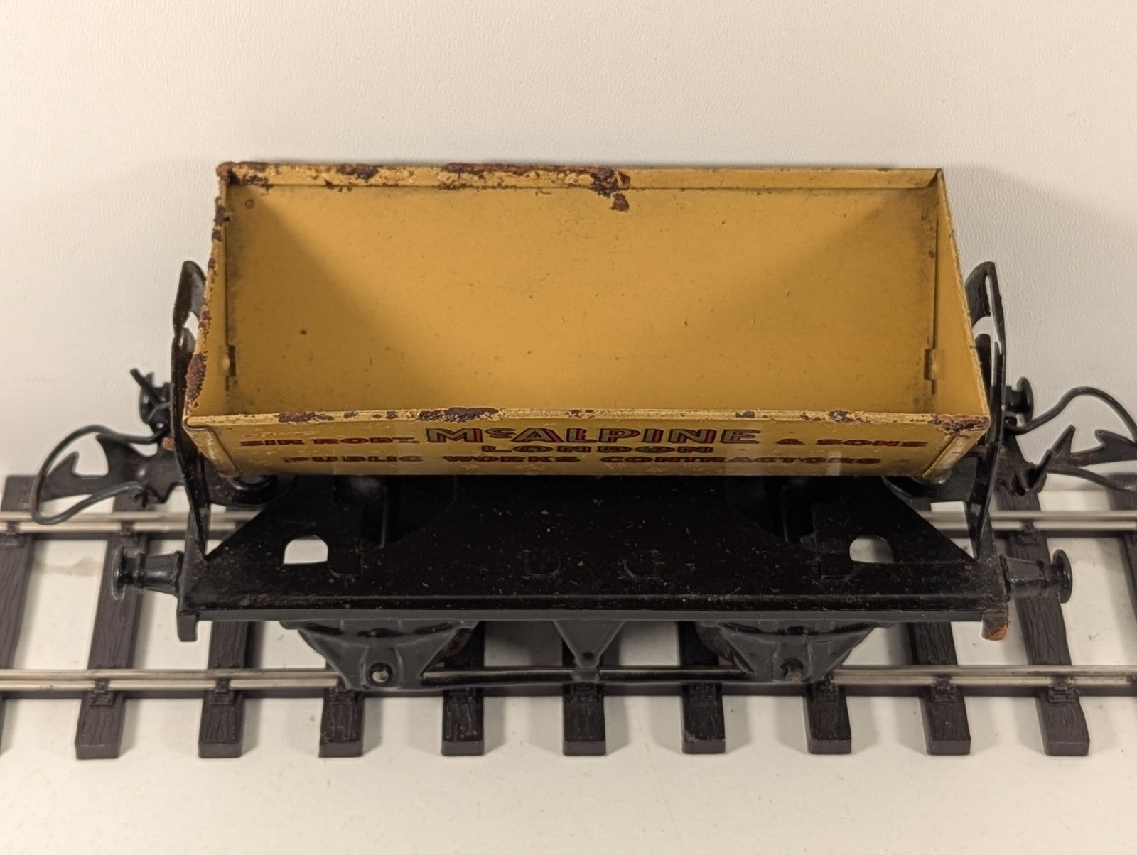 Hornby 42225 O Gauge Tinplate "McAlpine" Side Tipping Wagon