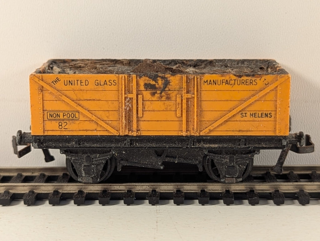 Hornby Dublo 4660 United Glass Manufacturers 5 Plank Open Wagon Weathered