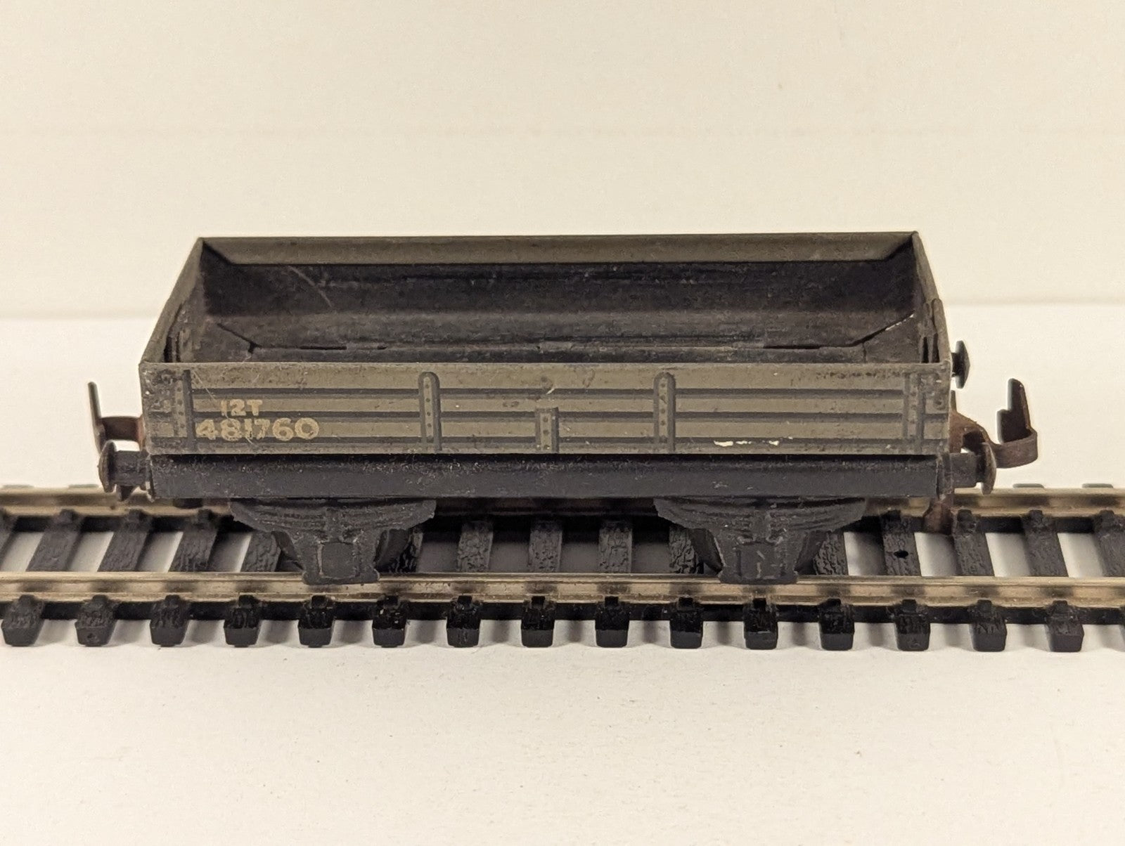 Trix Twin Railways 481760 BR 3-Plank Open Wagon Grey OO Gauge