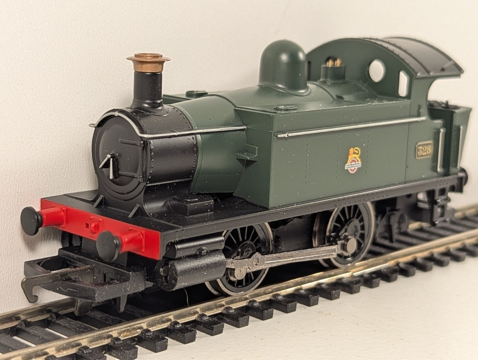 Hornby R368 0-4-0T “King George V” BR Unlined Green