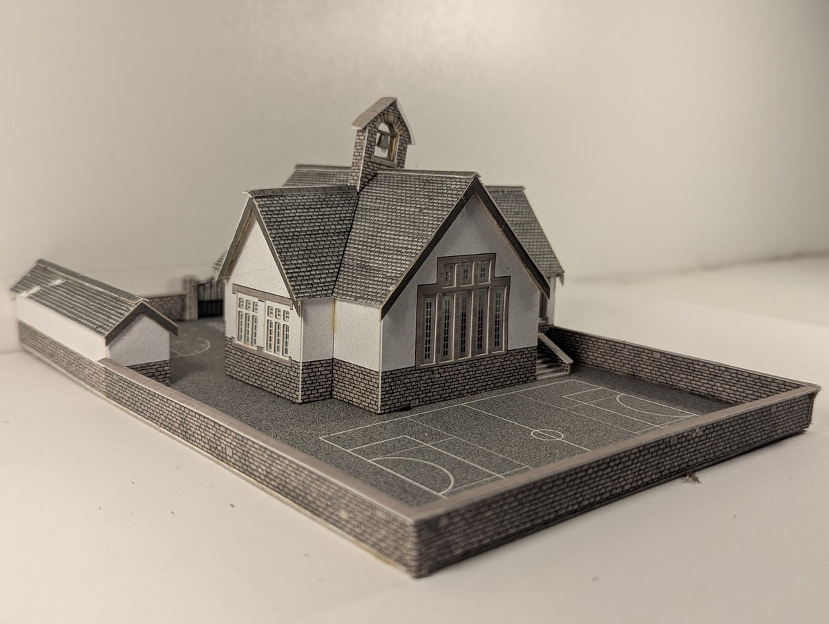 Metcalfe N Gauge Village School Model Building PO253