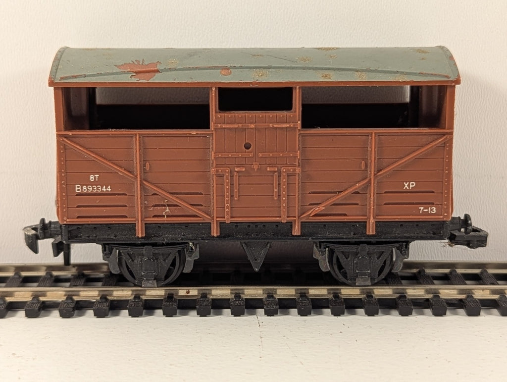 Hornby Dublo OO Gauge 8T Cattle Wagon SD6 B893344