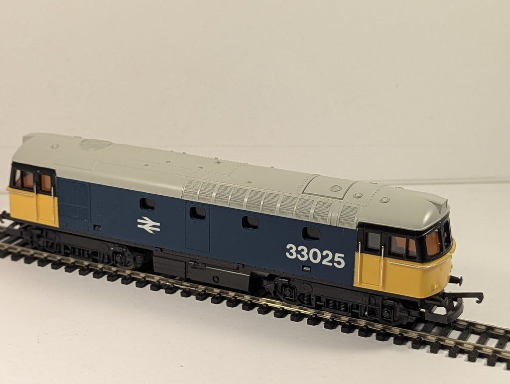 Lima OO Gauge Class 33 Diesel Locomotive 33025 BR Blue 205115 MWG