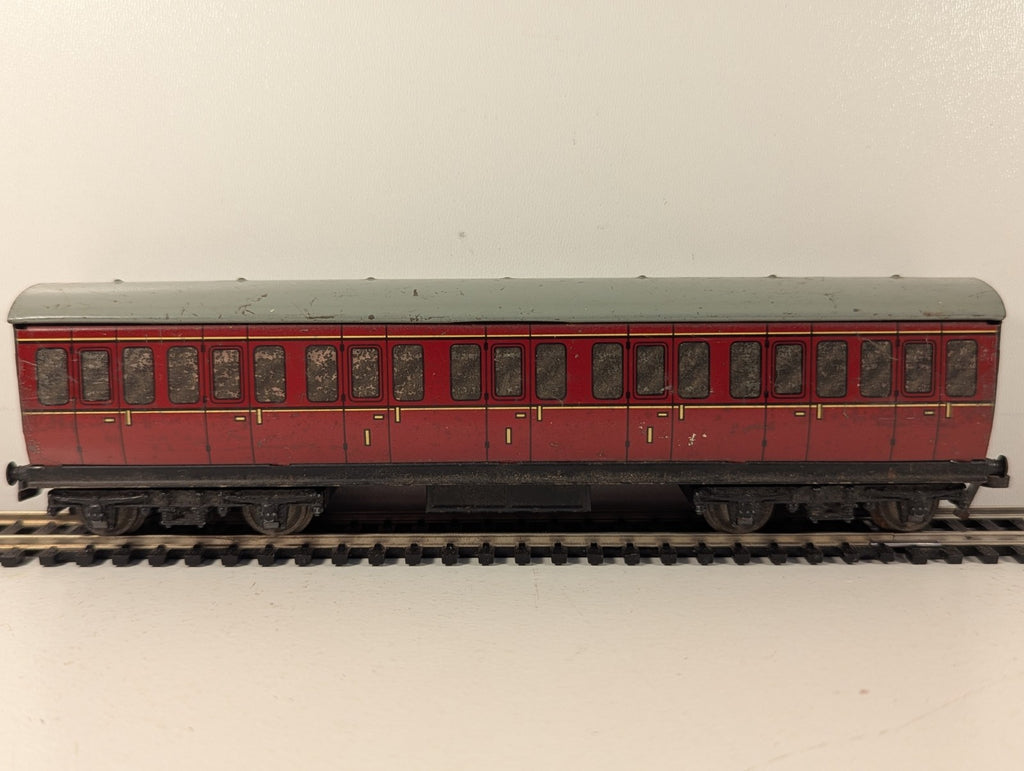 Hornby Dublo D11 Gresley Corridor Brake Third Coach OO Gauge